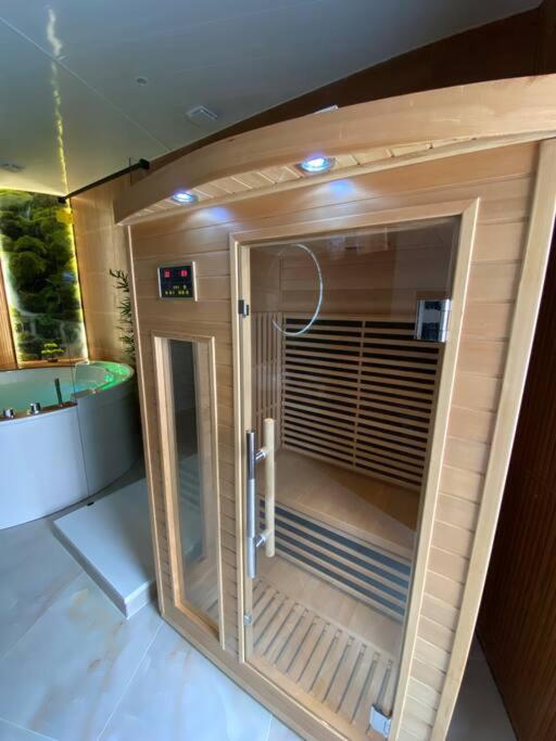Esprit Bali ....Love Spa, Sauna De Luxe A Mulhouse Eksteriør bilde