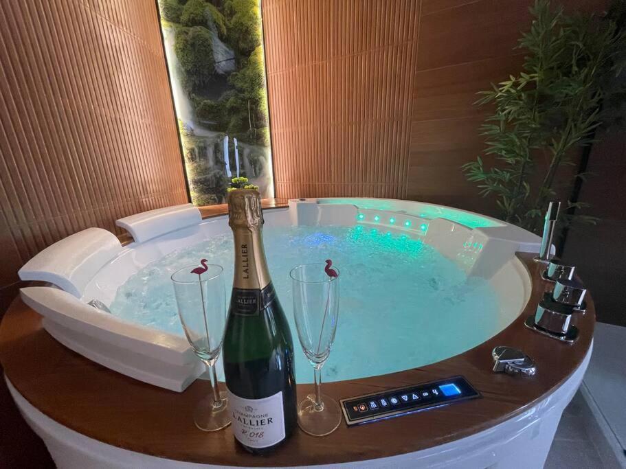Esprit Bali ....Love Spa, Sauna De Luxe A Mulhouse Eksteriør bilde